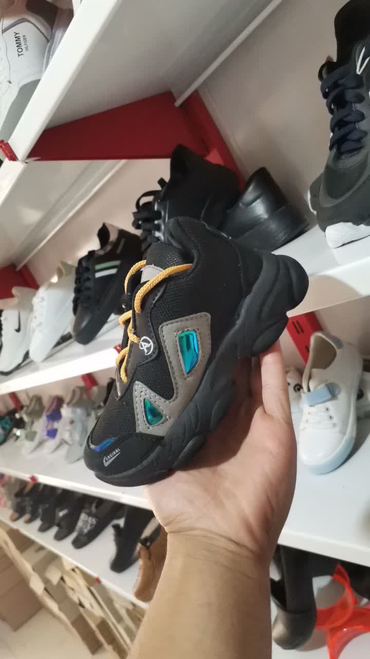 کتونی بچگانه زیره پیو